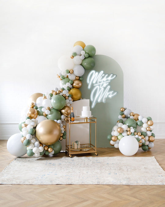 Customizable - The Beaudoin Set with Miss to Mrs Neon Sign
