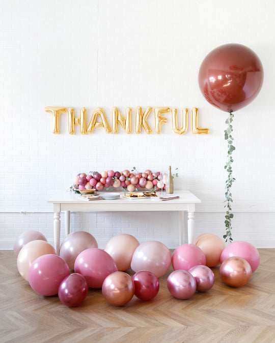 Thanksgiving - The Elegant Entertainer