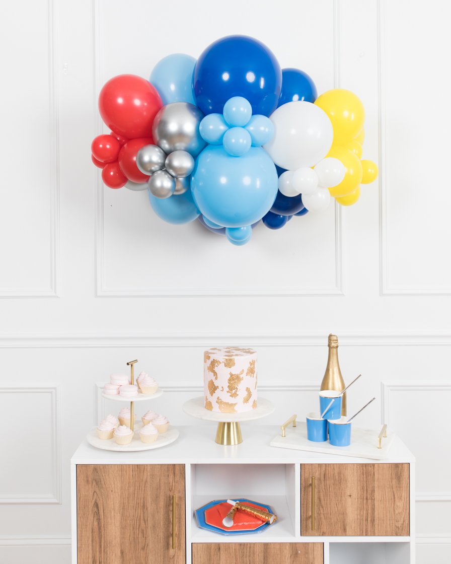 paris312-chicago-vintage-airplane-balloon-foil-yellow-blue-backdrop