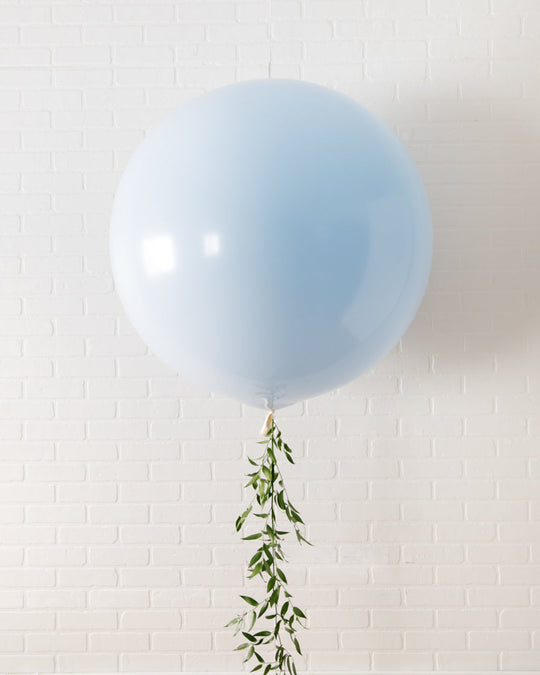Giverny - Giant Balloon with Greenery Tassel