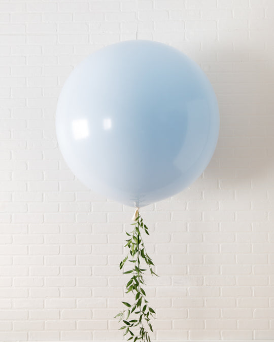 Château - Giant Balloon with Greenery Tassel