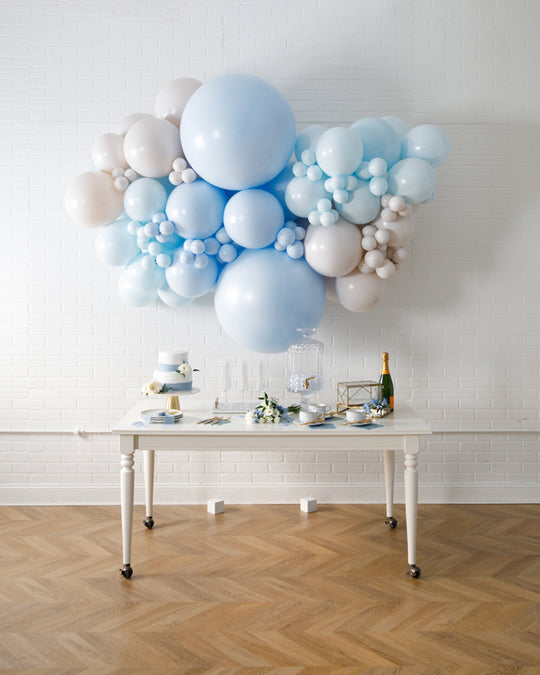 Château - Balloon Backdrop Floating Piece