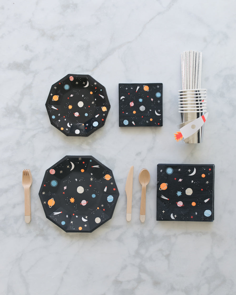 paris312-space-theme-party-box-serves-8