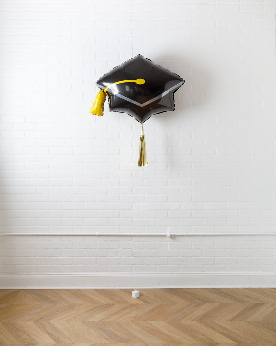 cap-foil-balloon-skirt