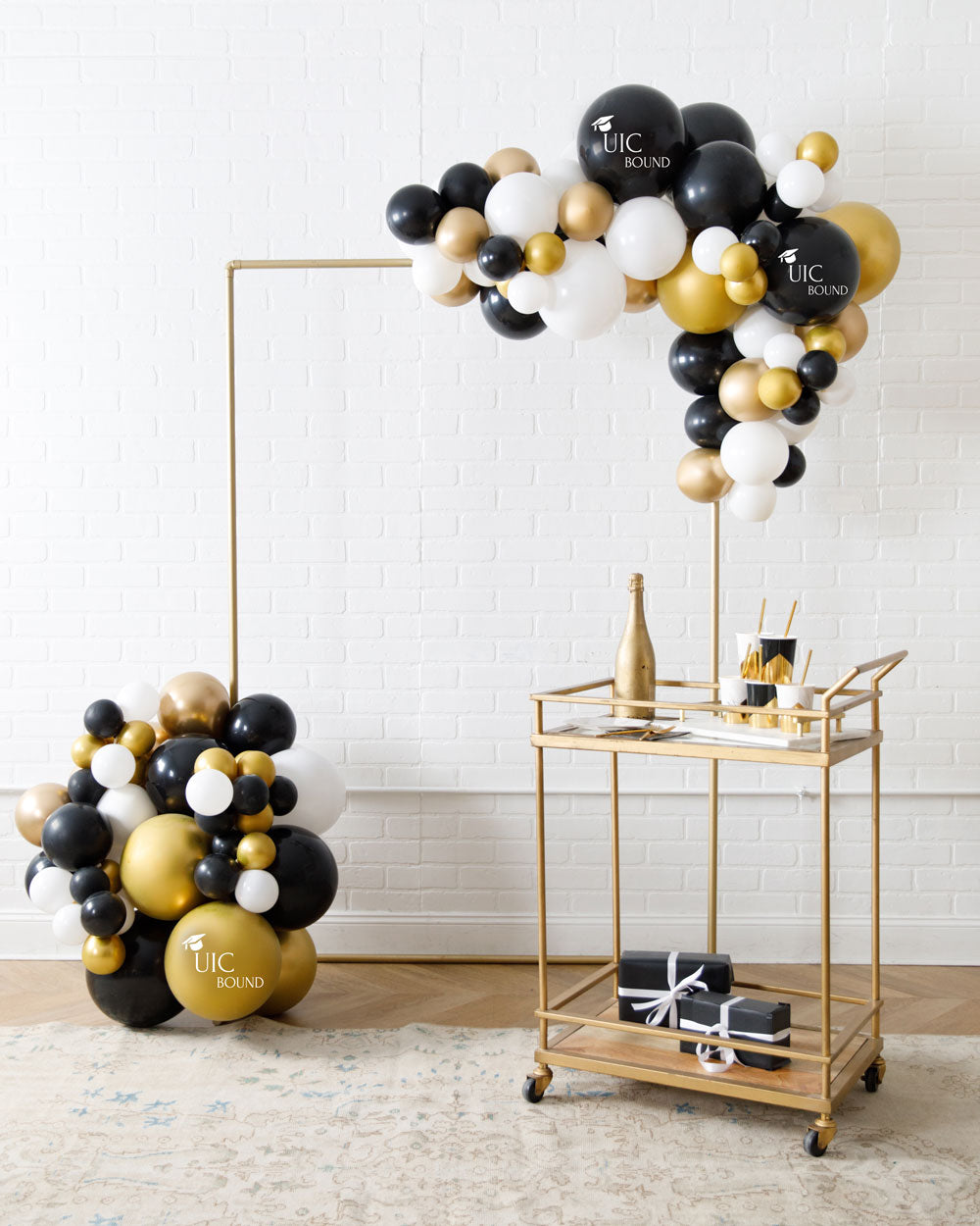 customizable-graduation-balloons