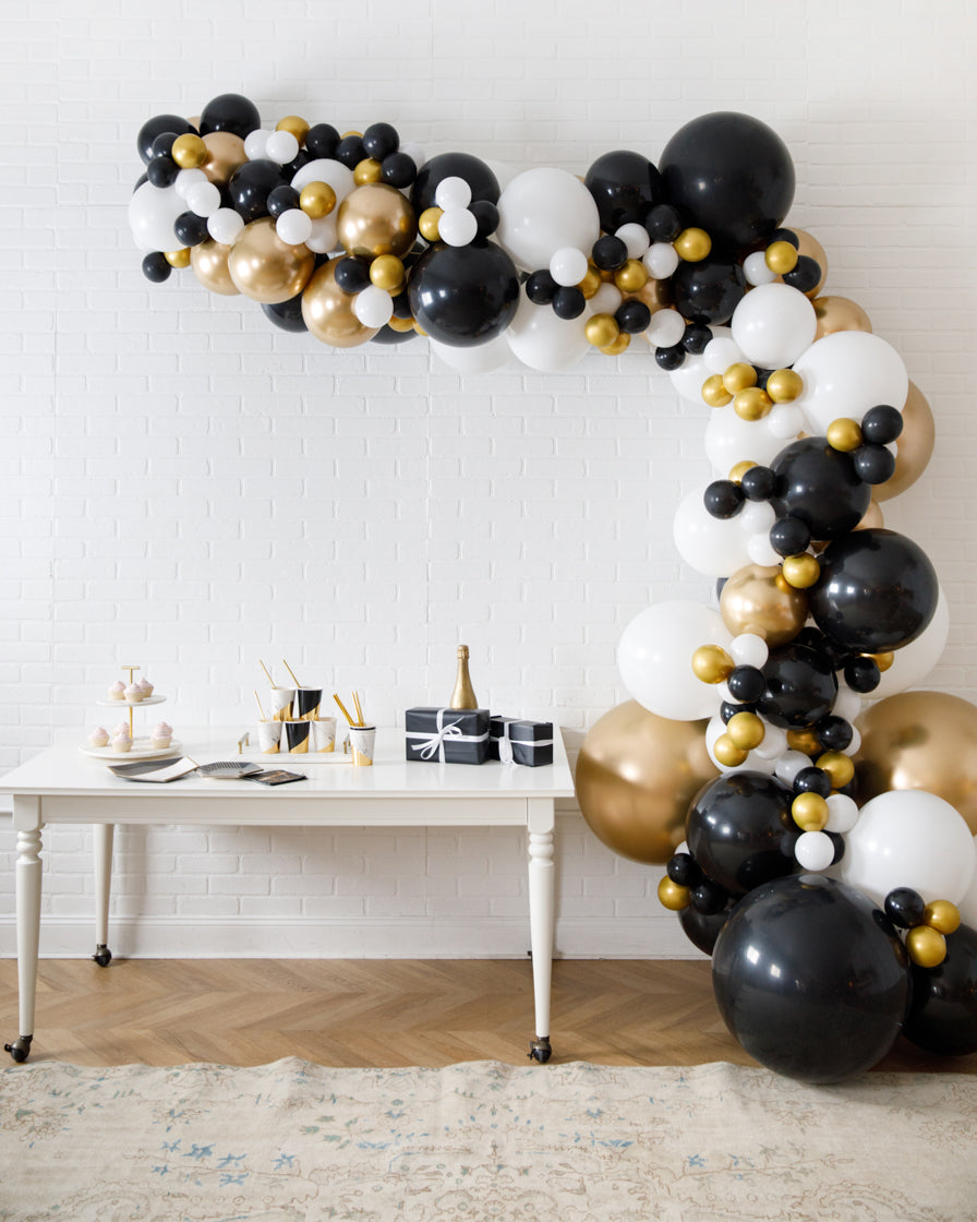 customizable-graduation-balloons