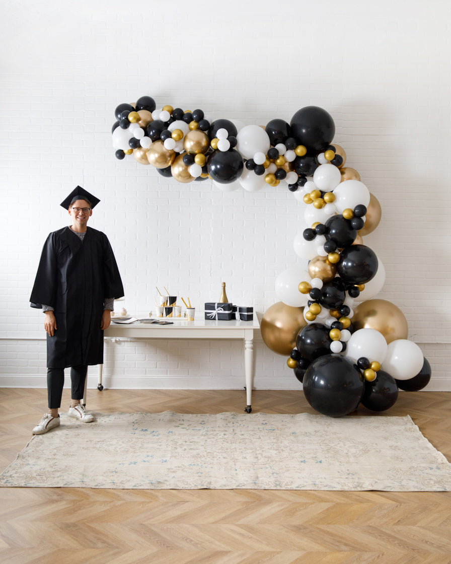 customizable-graduation-balloons