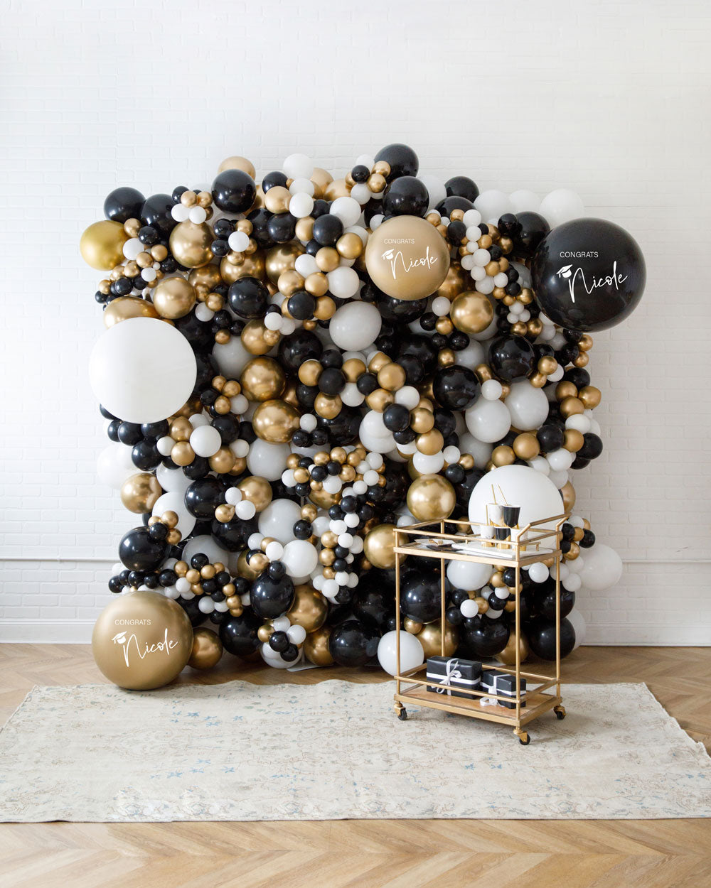 customizable-graduation-balloons