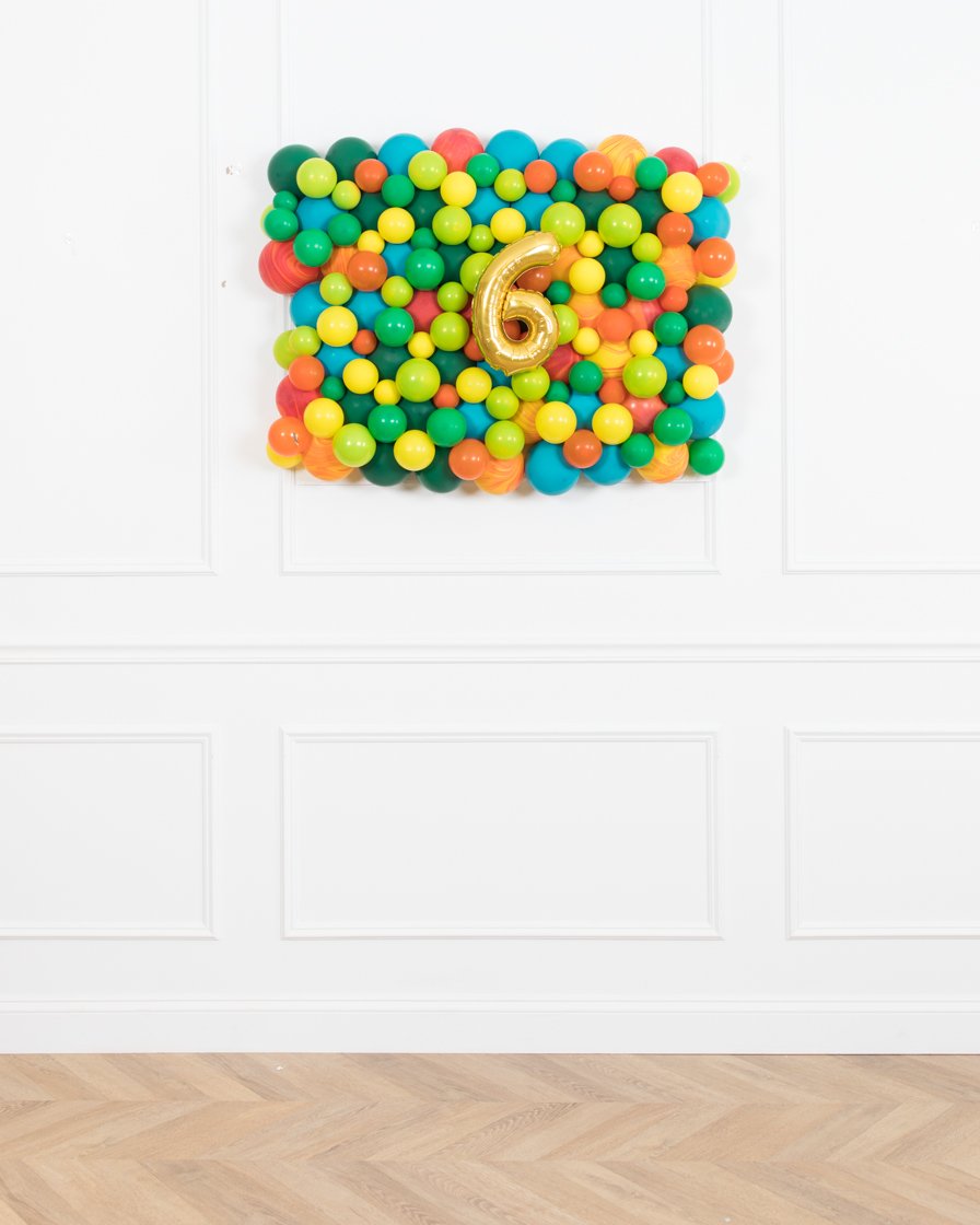dinosaur-party-balloons-backdrop-number-board