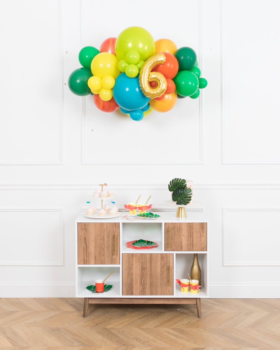 dinosaur-party-balloons-backdrop-number