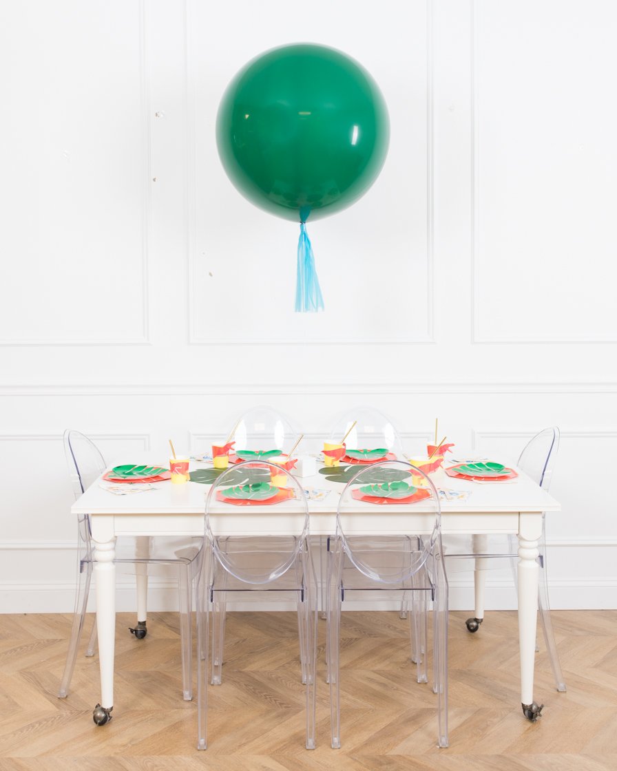 dinosaur-party-centerpiece-giant-balloon