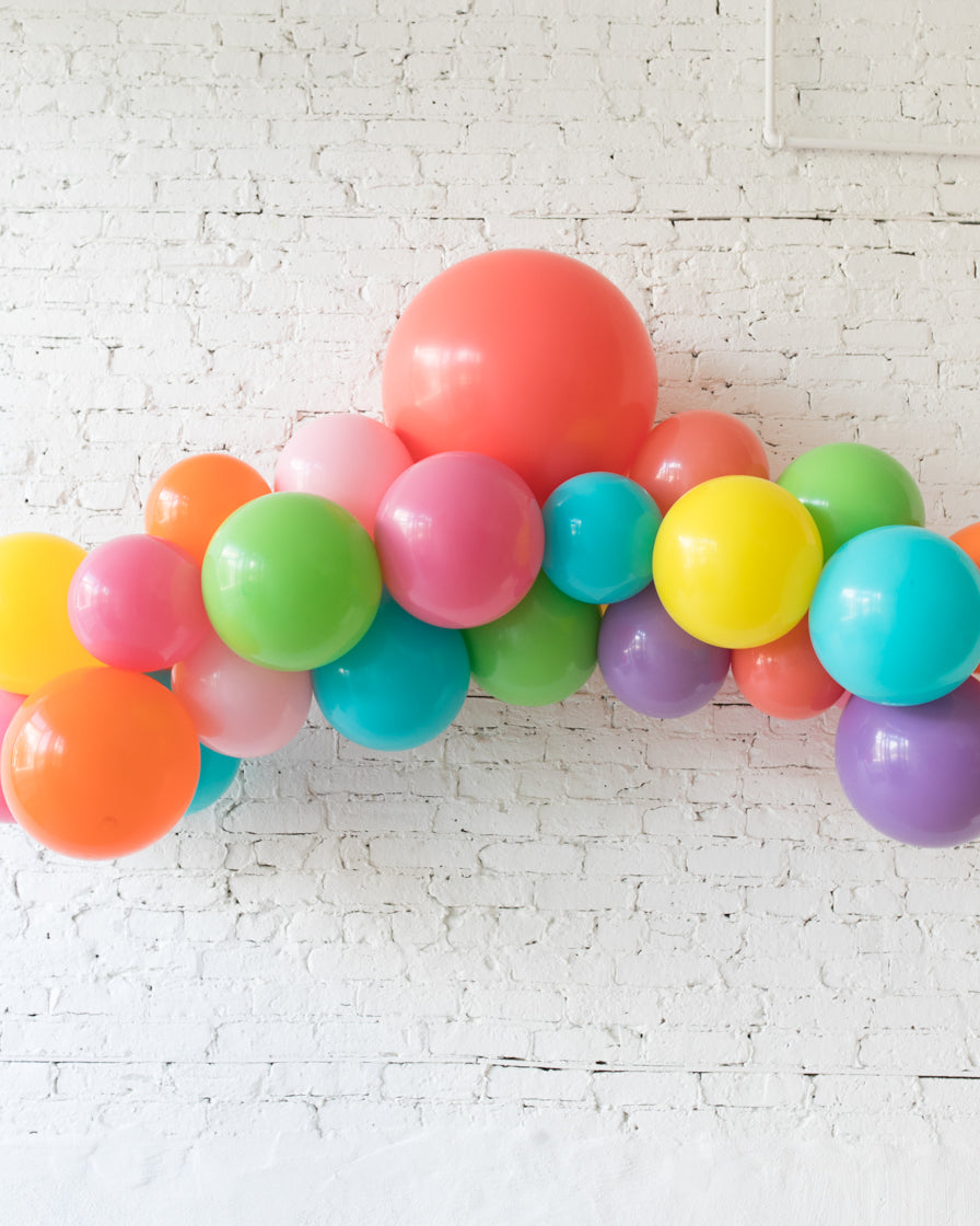 balloon-fiesta-theme-floating-arch