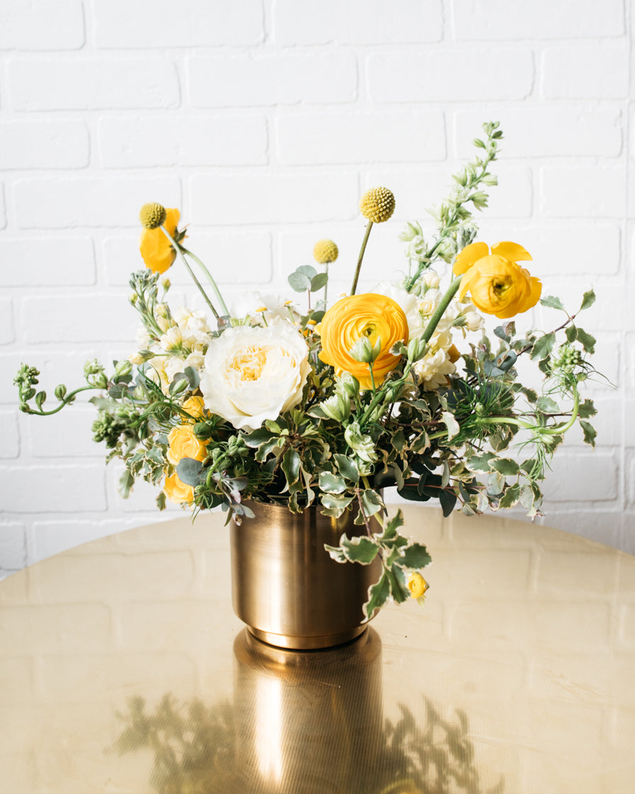 floral-arrangement-medium