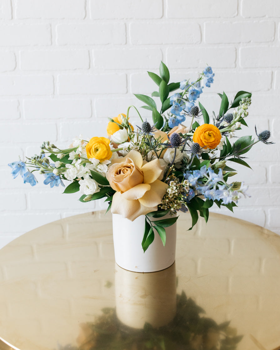 floral-arrangement-medium