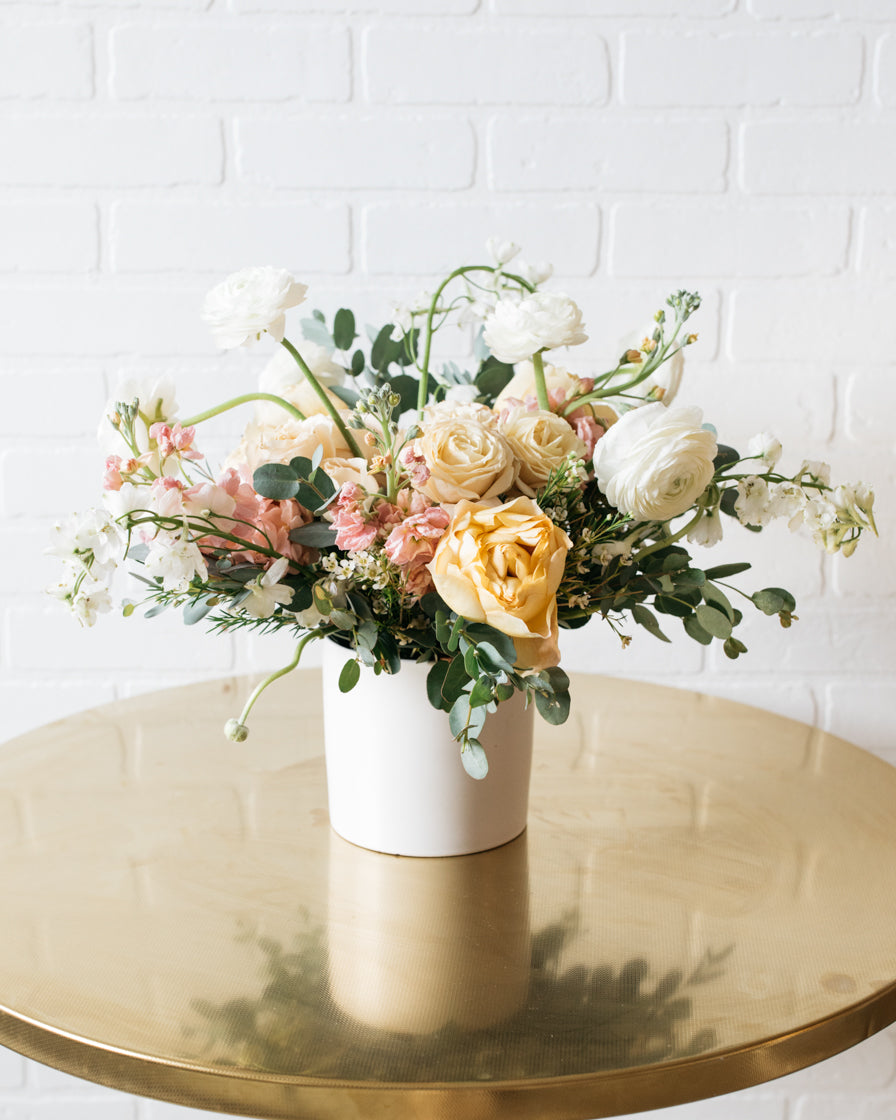 floral-arrangement-medium