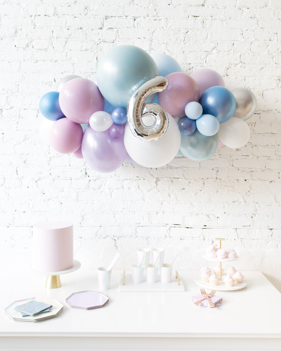 paris312-frozen-balloon-backdrop-number-piece-garland