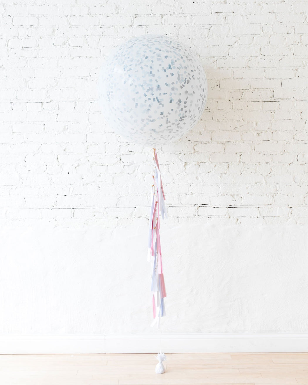 Gender reveal decor