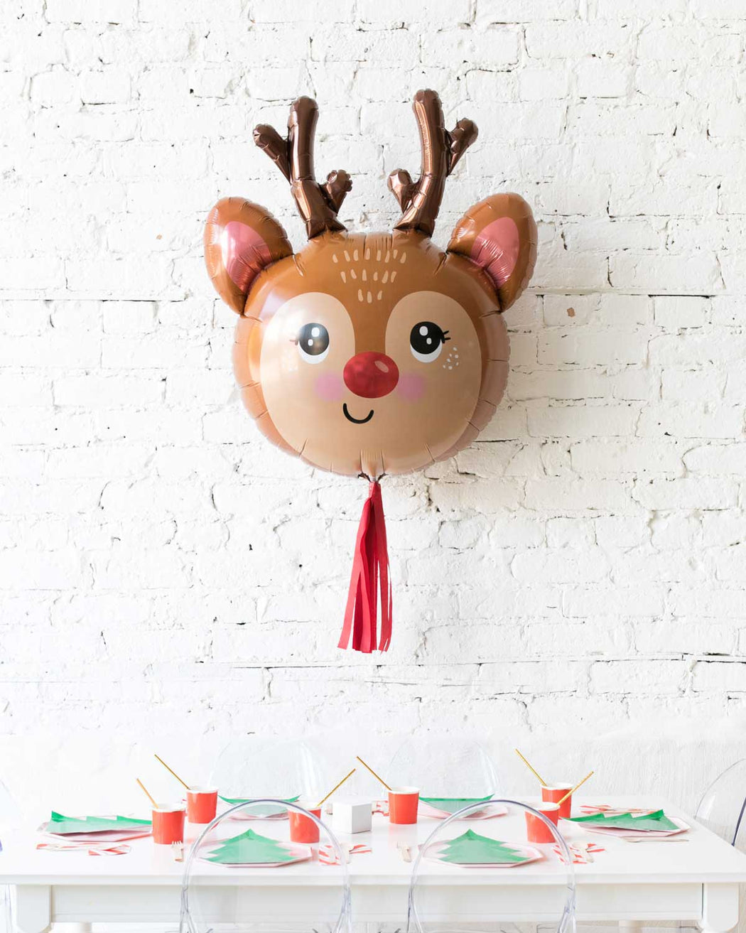 reindeer-foil-balloon-skirt