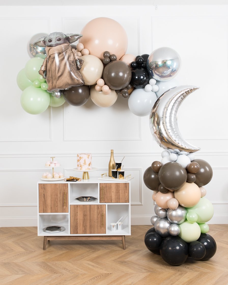 mandalorian-party-birthday-yoda-decorations-balloons-floating-arch-column-set-chicago-paris312
