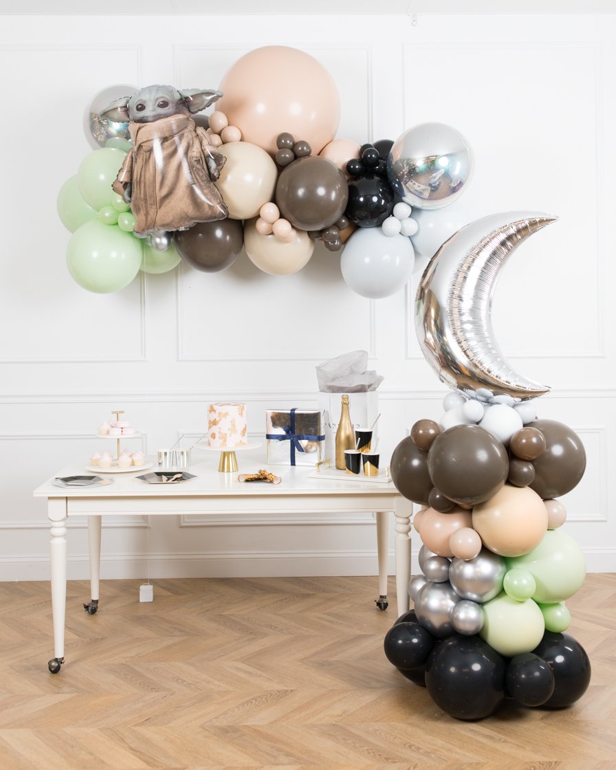 mandalorian-party-birthday-yoda-decorations-balloons-floating-arch-column-set-chicago-paris312