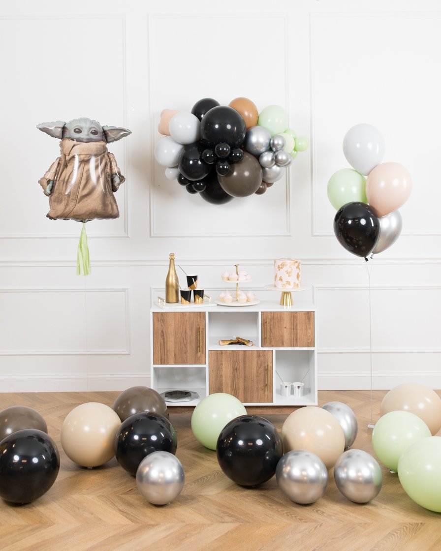 mandalorian-party-birthday-yoda-decorations-balloons-set-bouquet-garland-chicago-paris312