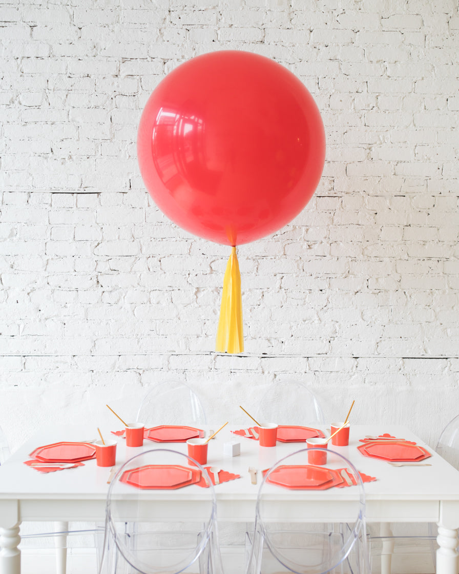 paris312-sesame-street-theme-centerpiece-red-yellow-skirt-giant-balloon