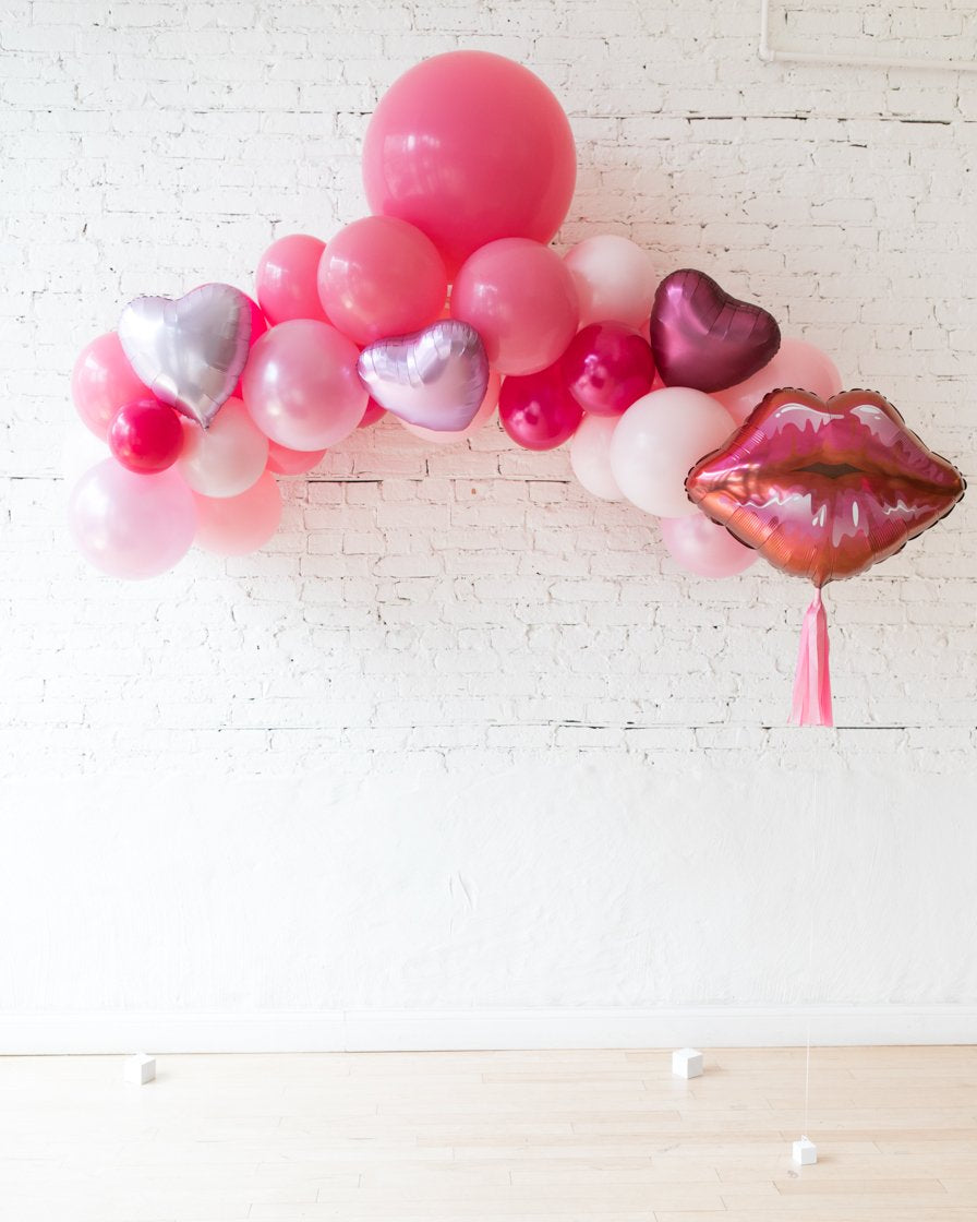 valentine-floating-arch