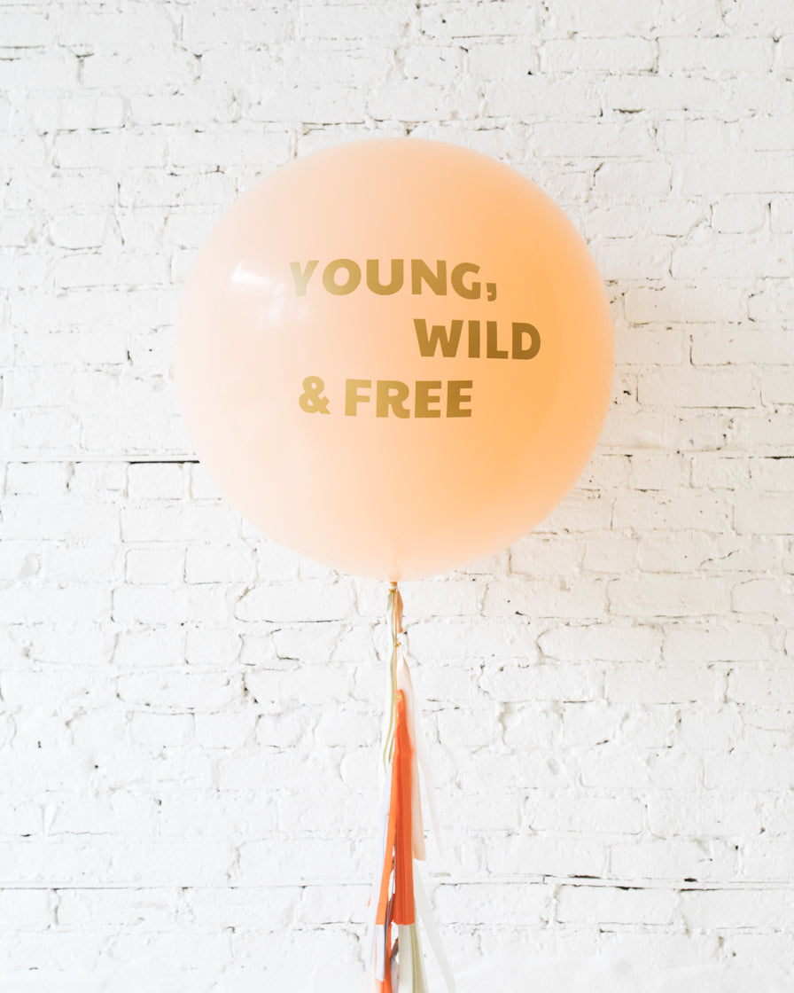 paris312-woodland-theme-giant-balloon-tessel-young-wild-free
