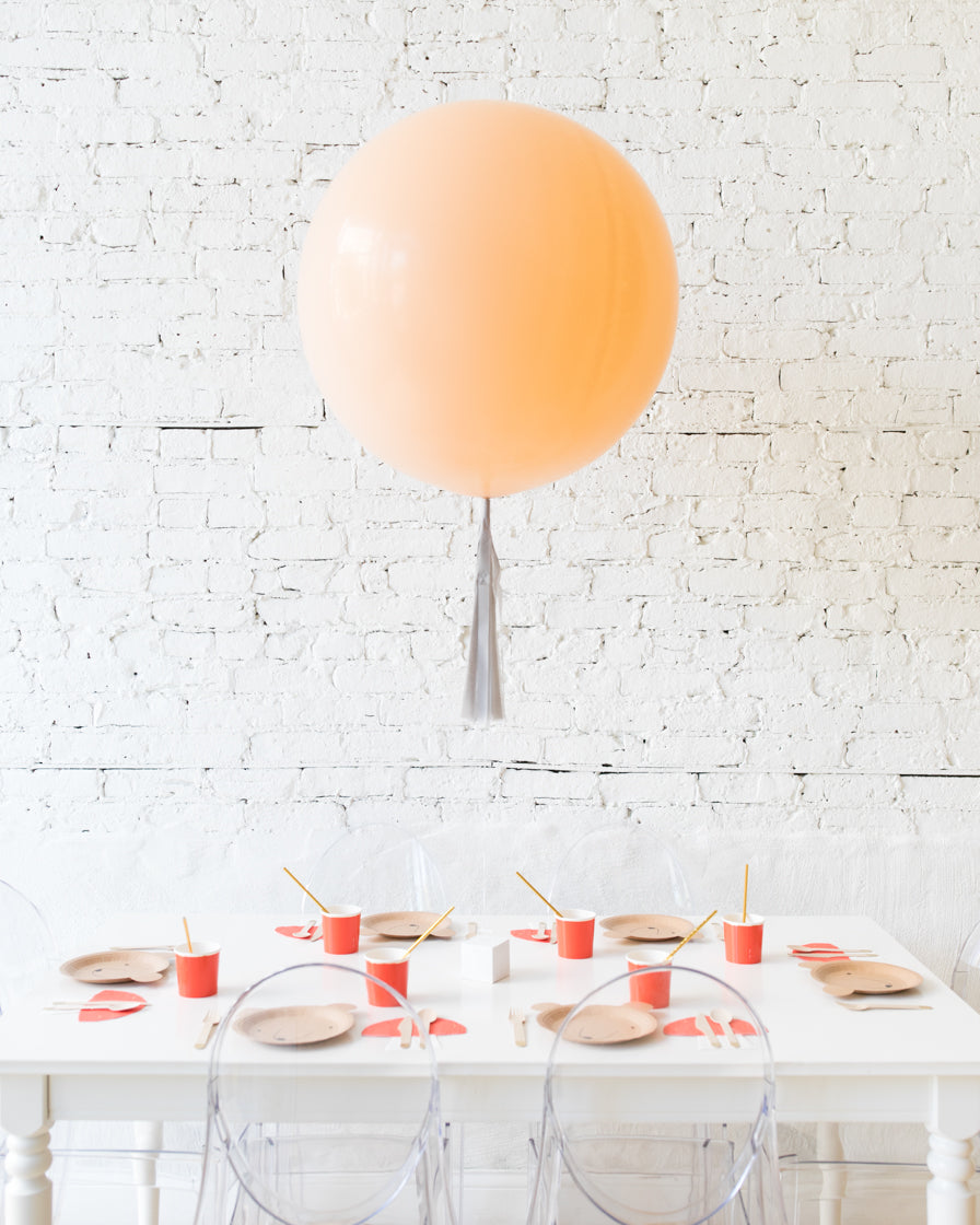 paris312-woodland-theme-centerpiece-giant-balloon-blush
