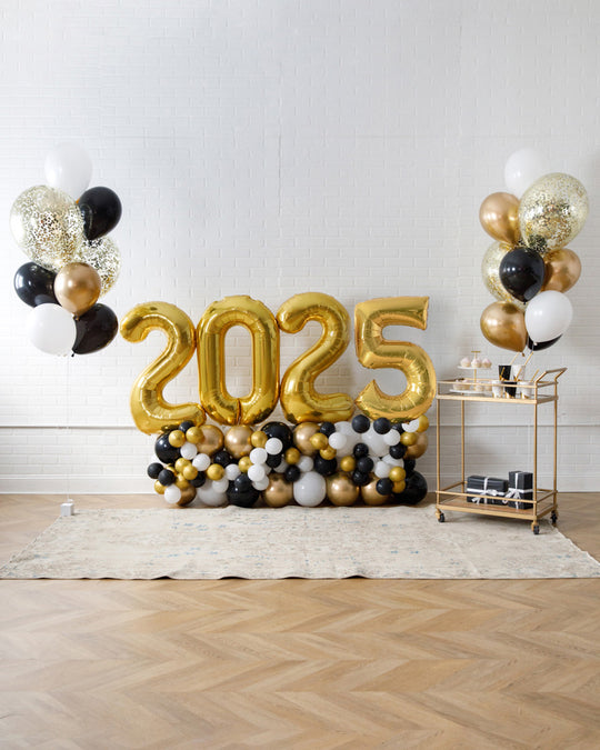 Graduation - Customizable The Capped Celebration Set