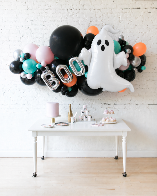 Halloween Theme - BOO Balloon Garland - 6ft