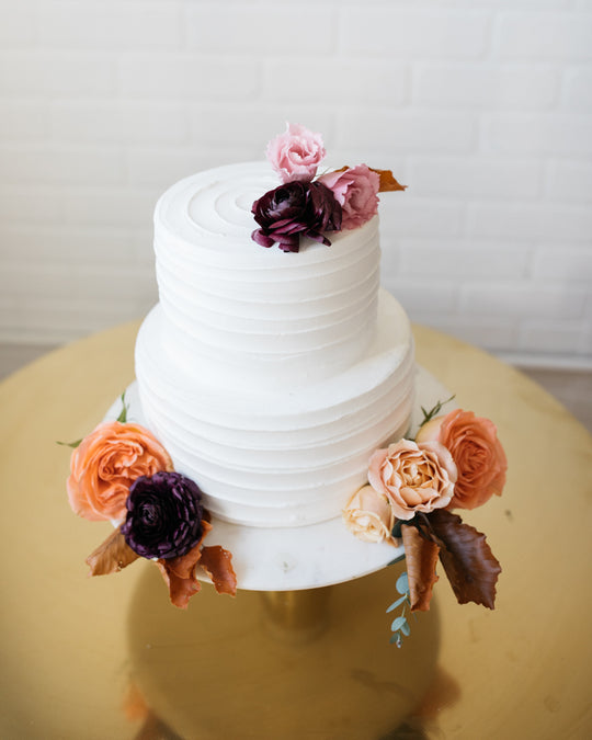 Timeless Rich Autumn - Flower Arrangement for Cake