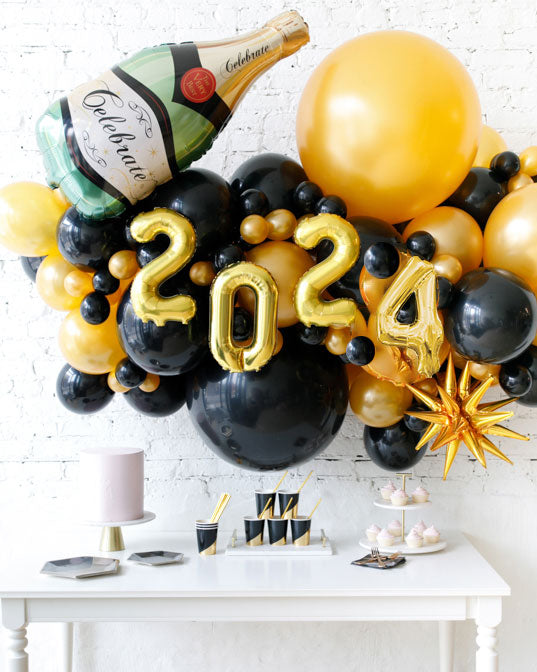 nye-2024-balloons-champagne-balloons-decor