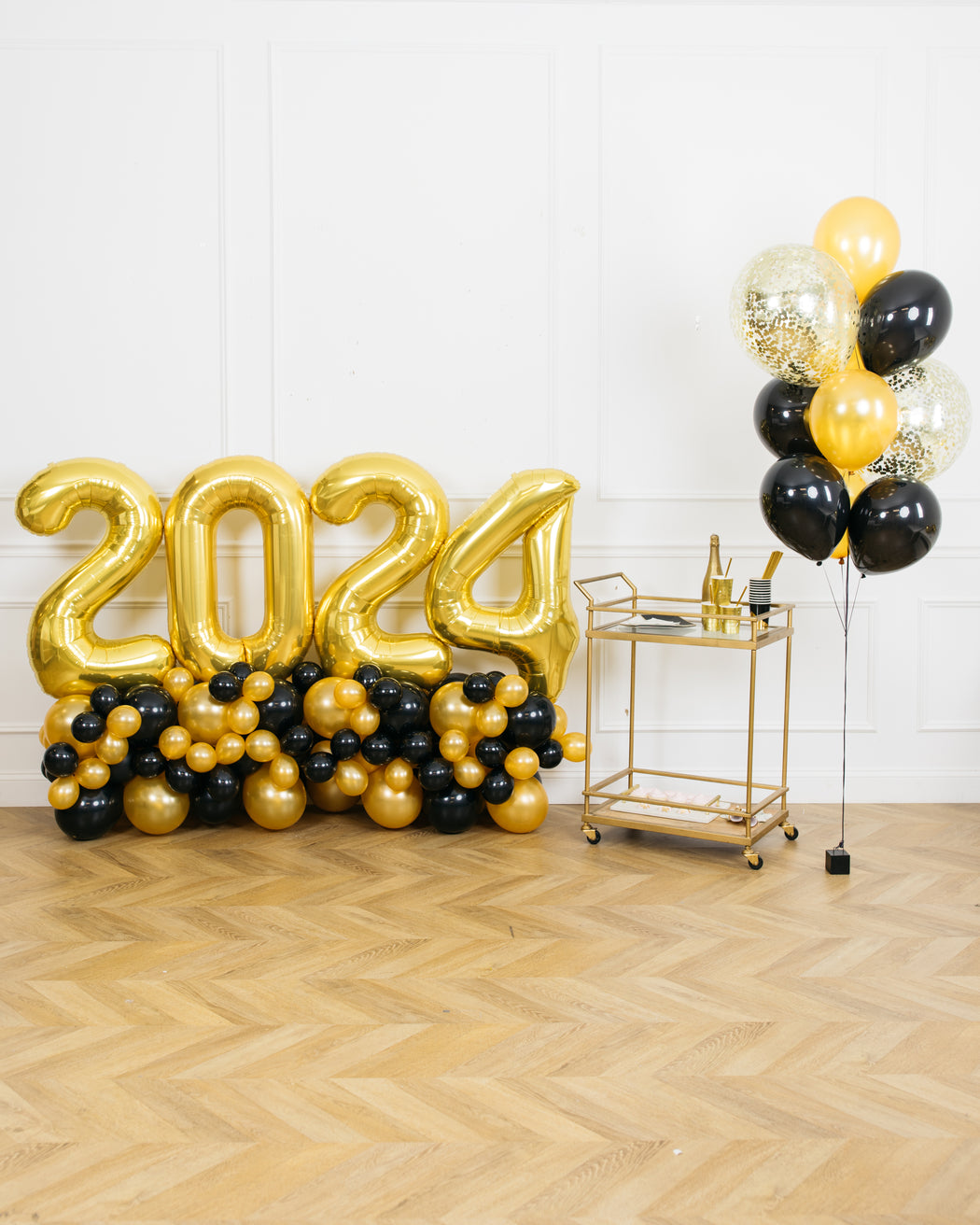 2024 Arch Display Gold Numbers (4 Mylar Balloons) - Balloon Delivery by