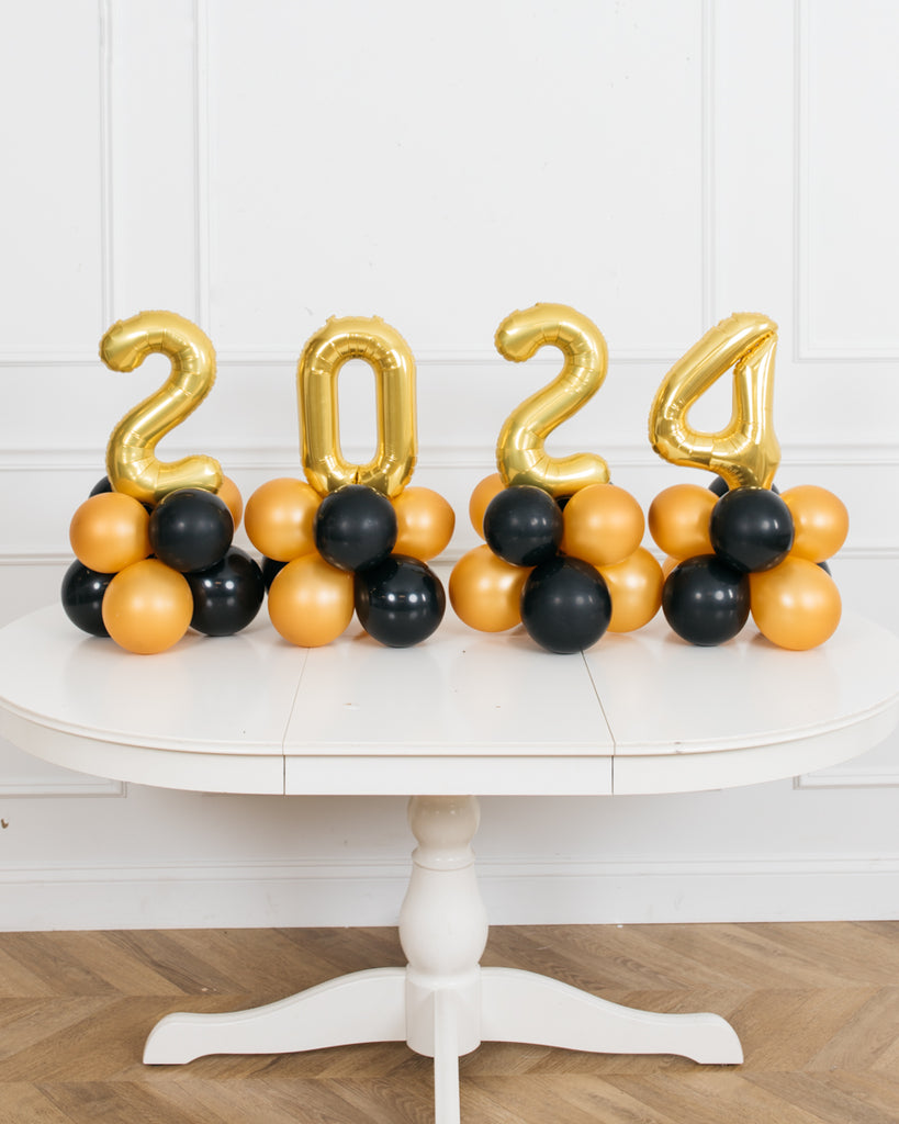 New Year's Eve - YAY Script Balloon Backdrop Garland Install Piece - 6 —  Paris312