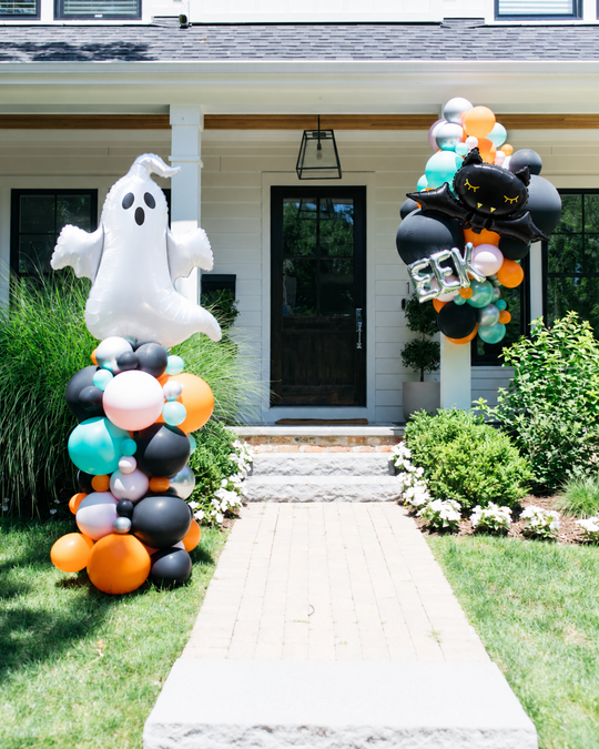 OUTDOOR - Halloween - The Picturesque Porch