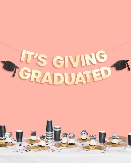 xo, Fetti - It's Giving Graduated Banner