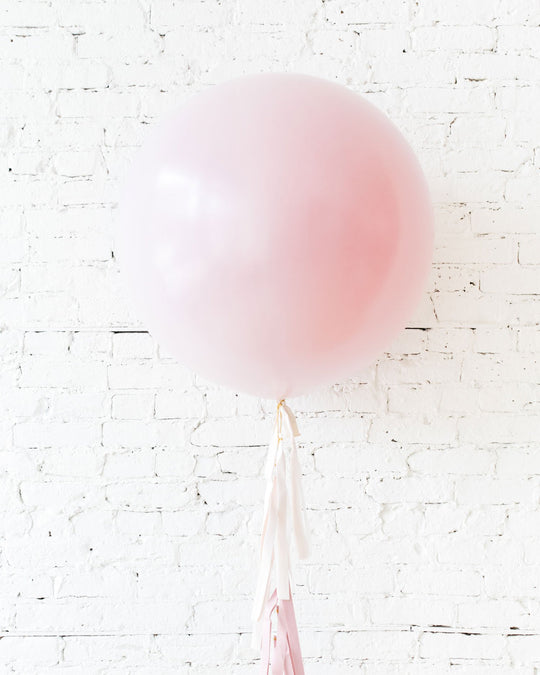 GIFT-Pearl Light Rose Giant Balloon and Ombre Pink Tassel