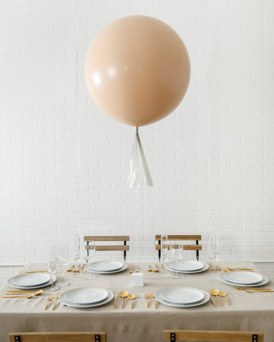 Haussmann - 24in Balloon with Skirt Centerpiece