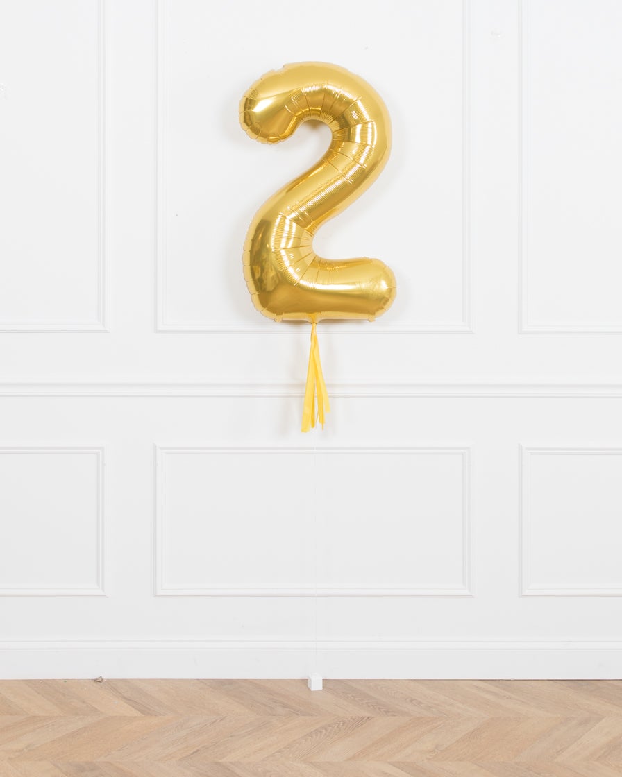 paris312-chicago-bee-theme-balloon-number-yellow-gold-foil-tassel-skirt-party