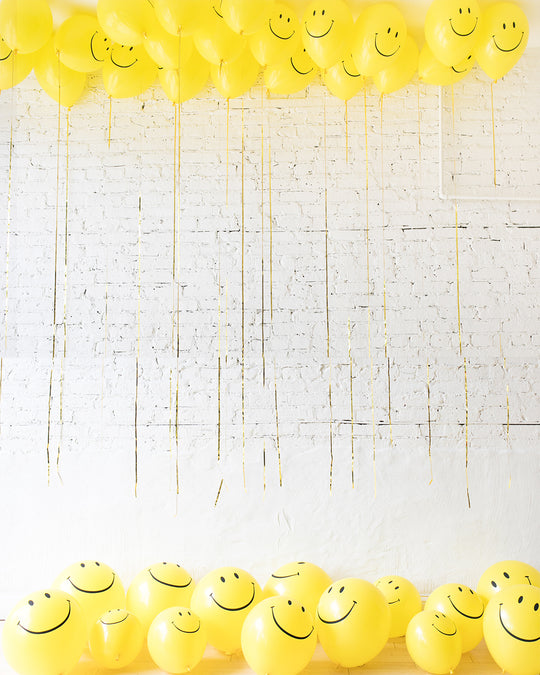 GIFT-Happy Face Ceiling Balloon and Floor Balloon Set