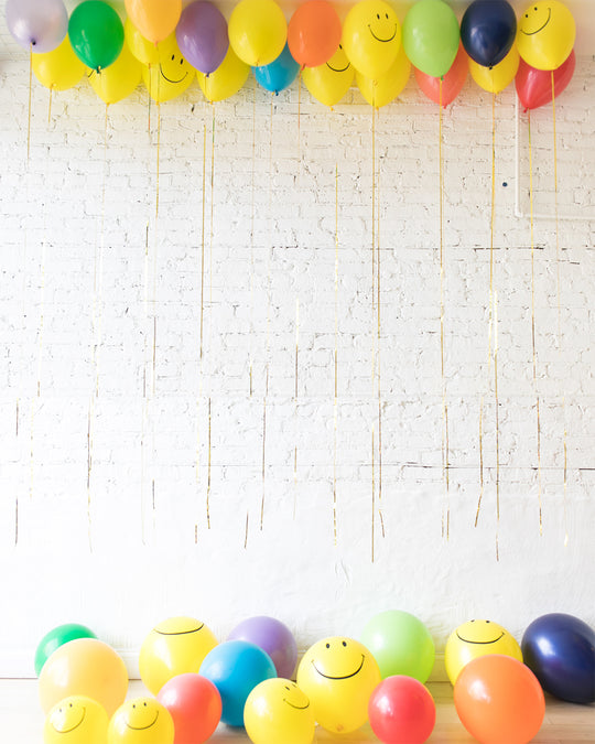 GIFT-Multicolor Palette with Happy Face Ceiling Balloon and Floor Balloon Set