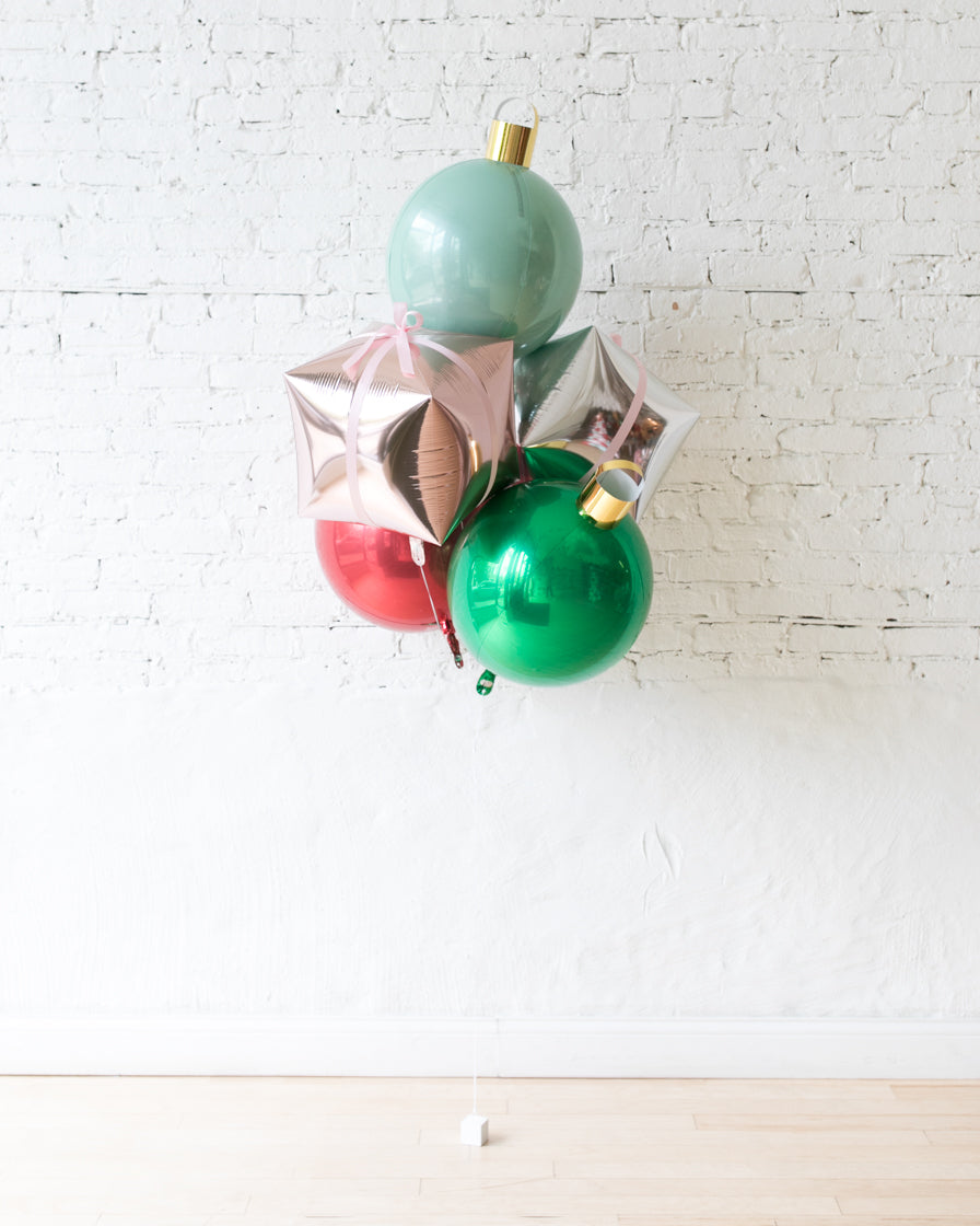 modern-christmas-balloons
