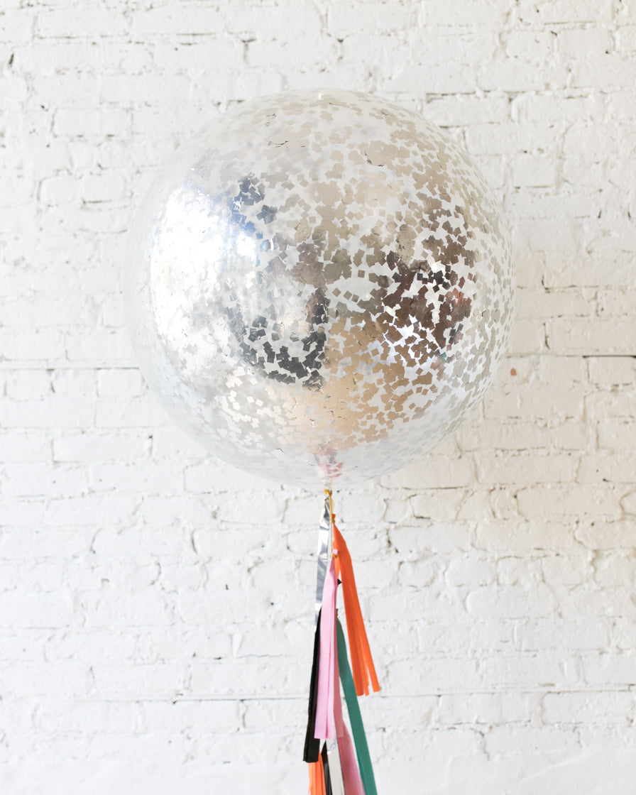 halloween-confetti-giant-balloon