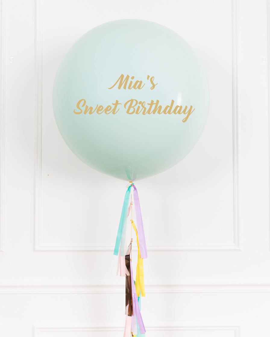 paris312-personalized-giant-balloon-with-tassel