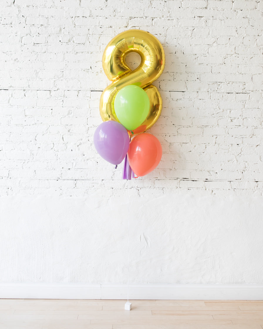 balloon-fiesta-theme-number-gold-lavander-skirt-bouquet