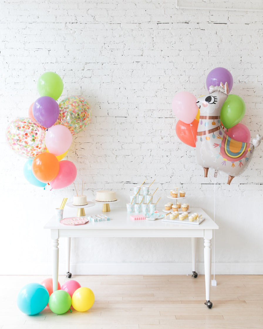 balloon-fiesta-theme-confetti-llama-bouquets-set