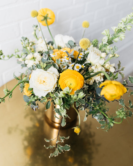 floral-arrangement-medium