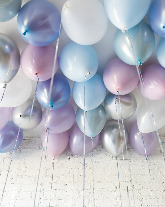 Frozen Theme - 11in Ceiling Balloons - set of 25
