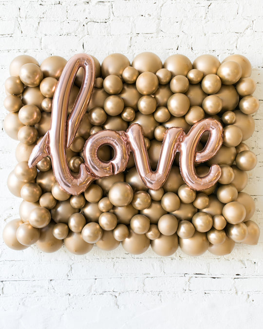 Golden - LOVE Balloon Backdrop Board - 30inx40in